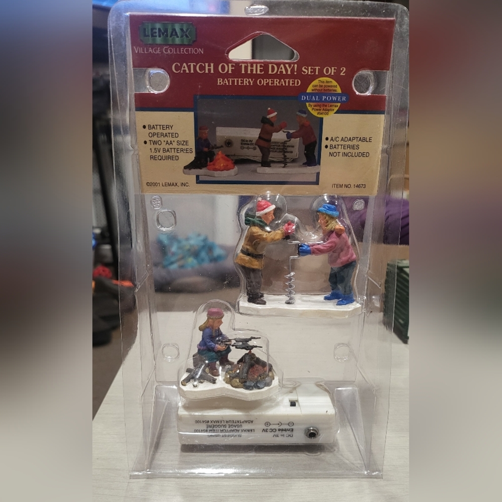Lemax Catch of the Day Set With Battery Powered Campfire